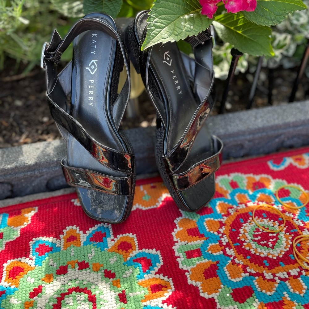 Katy Perry black patent leather sandals